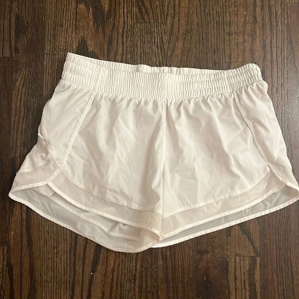 Athleta mesh racer run short